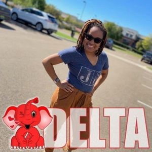 Meet your Posher, Crystal